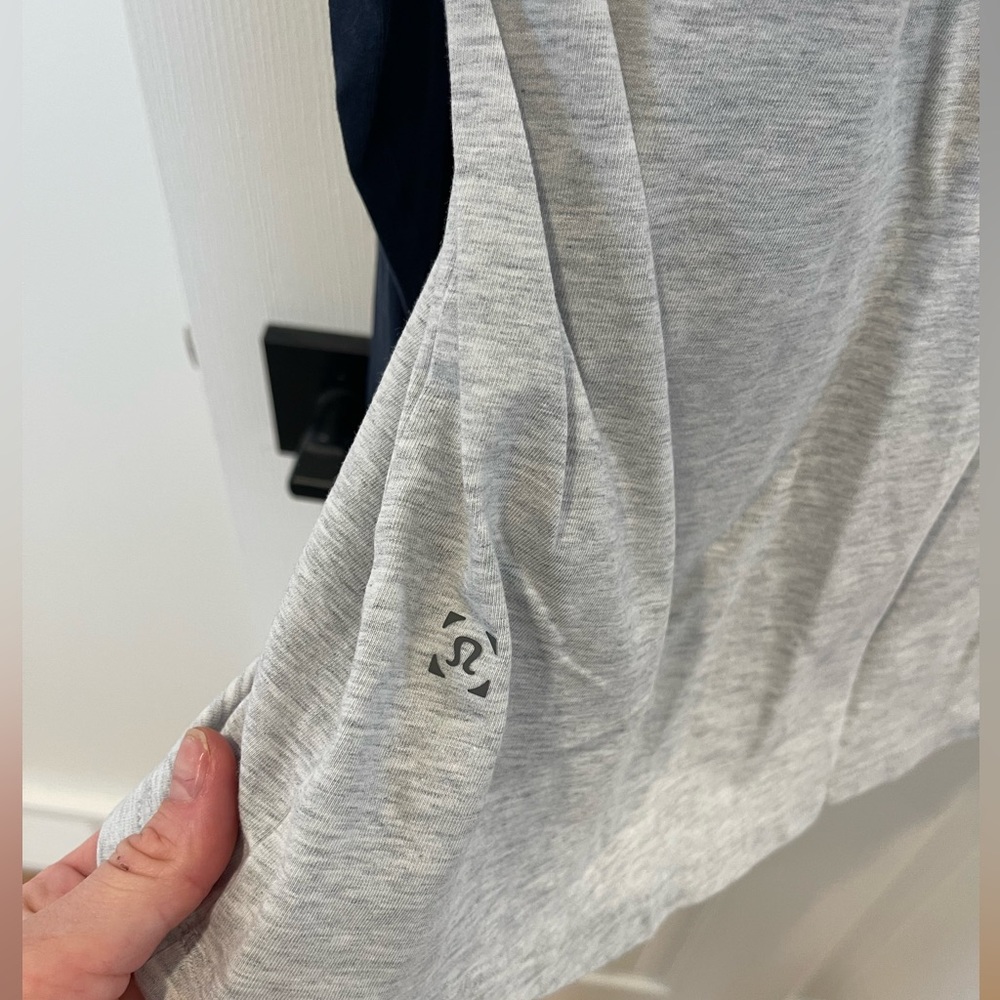 Lululemon 5 Year Basic Ls - image 3